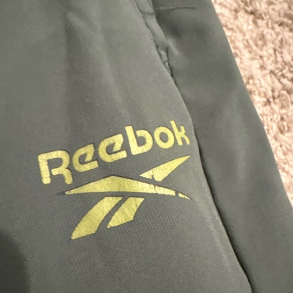 Boys Reebok Pants - Picture 3 of 5